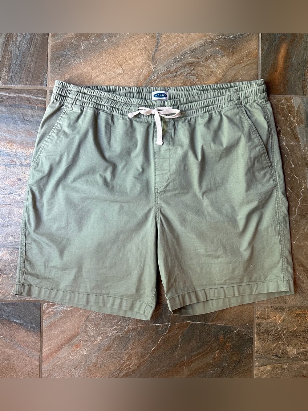 Old Navy Men's 9" Jogger Shorts Ammonite Green Elastic Drawstring Waist Size XL
